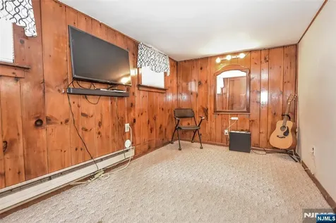 247 Grove Street Lodi NJ 07644