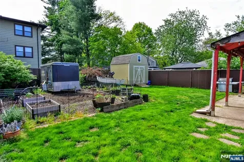 247 Grove Street Lodi NJ 07644
