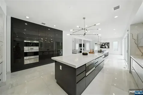 44 Floral Terrace Tenafly NJ 07670