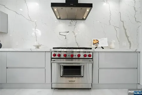 44 Floral Terrace Tenafly NJ 07670