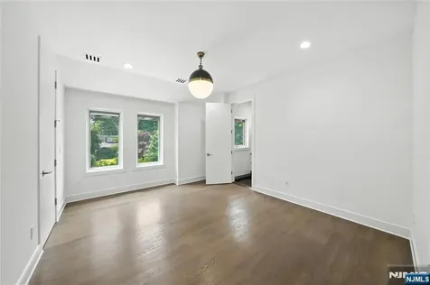 44 Floral Terrace Tenafly NJ 07670