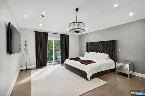 44 Floral Terrace Tenafly NJ 07670
