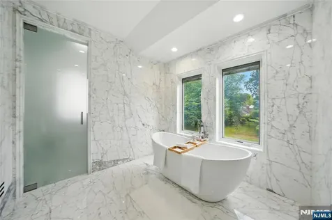 44 Floral Terrace Tenafly NJ 07670