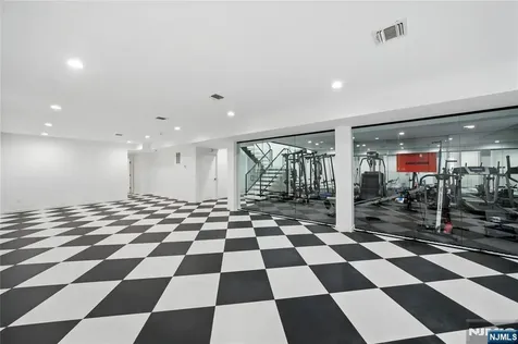 44 Floral Terrace Tenafly NJ 07670