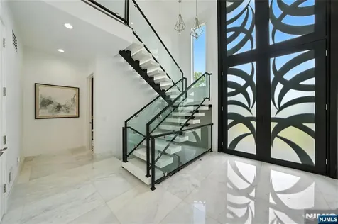 44 Floral Terrace Tenafly NJ 07670