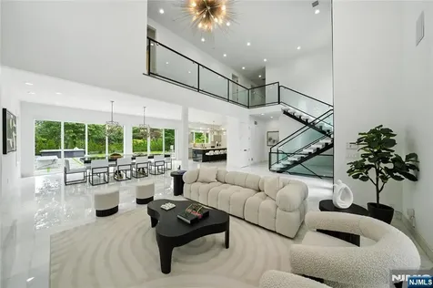 44 Floral Terrace Tenafly NJ 07670