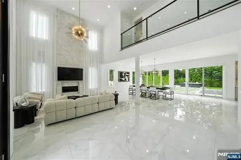 44 Floral Terrace Tenafly NJ 07670