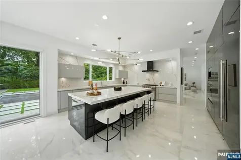 44 Floral Terrace Tenafly NJ 07670