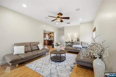 91 Forest Street Closter NJ 07624
