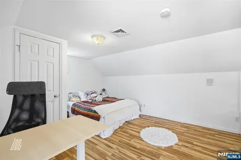 91 Forest Street Closter NJ 07624