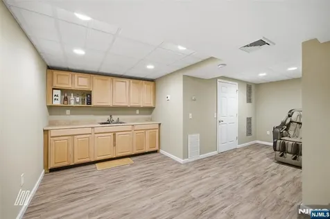 91 Forest Street Closter NJ 07624