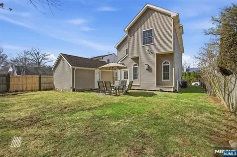 91 Forest Street Closter NJ 07624