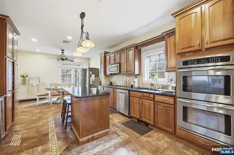 91 Forest Street Closter NJ 07624