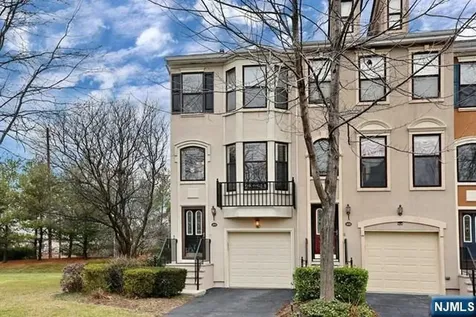 469 Hartford Drive Nutley NJ 07110