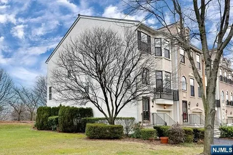 469 Hartford Drive Nutley NJ 07110