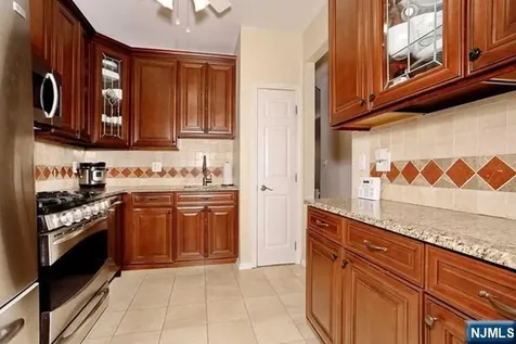 469 Hartford Drive Nutley NJ 07110