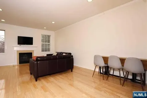 469 Hartford Drive Nutley NJ 07110