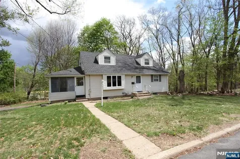 71 Dawn Avenue North Haledon NJ 07508