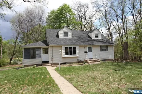 71 Dawn Avenue North Haledon NJ 07508