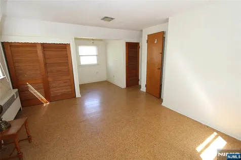 71 Dawn Avenue North Haledon NJ 07508