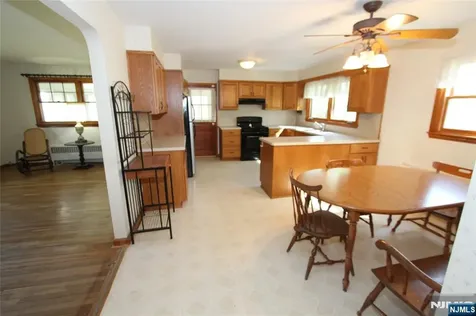 71 Dawn Avenue North Haledon NJ 07508