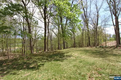 71 Dawn Avenue North Haledon NJ 07508
