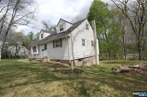 71 Dawn Avenue North Haledon NJ 07508