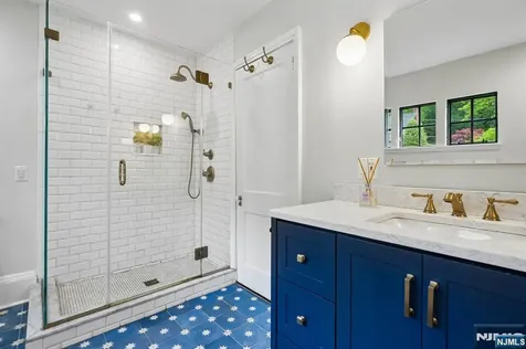 379 Highland Avenue Montclair NJ 07043