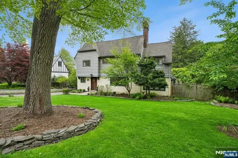 379 Highland Avenue Montclair NJ 07043