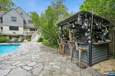379 Highland Avenue Montclair NJ 07043