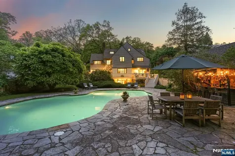379 Highland Avenue Montclair NJ 07043