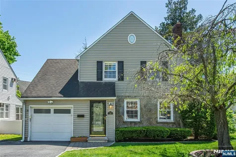 16 Haines Drive Bloomfield NJ 07003