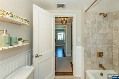 16 Haines Drive Bloomfield NJ 07003