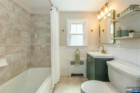 16 Haines Drive Bloomfield NJ 07003