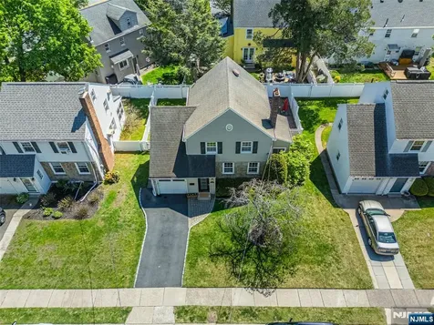 16 Haines Drive Bloomfield NJ 07003