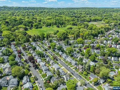16 Haines Drive Bloomfield NJ 07003