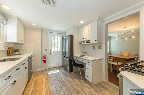 16 Haines Drive Bloomfield NJ 07003