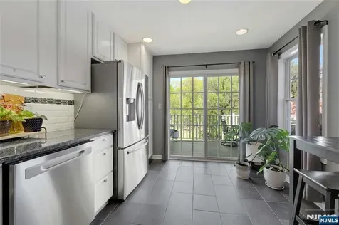 80 Magnolia Way North Haledon NJ 07508