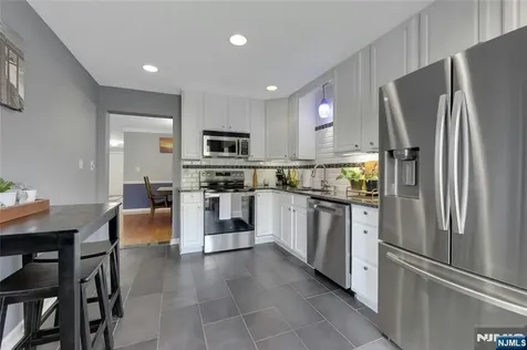 80 Magnolia Way North Haledon NJ 07508