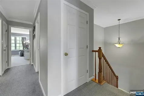80 Magnolia Way North Haledon NJ 07508