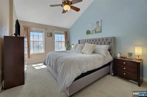 80 Magnolia Way North Haledon NJ 07508