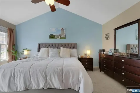 80 Magnolia Way North Haledon NJ 07508