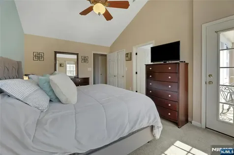 80 Magnolia Way North Haledon NJ 07508