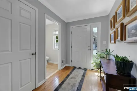 80 Magnolia Way North Haledon NJ 07508
