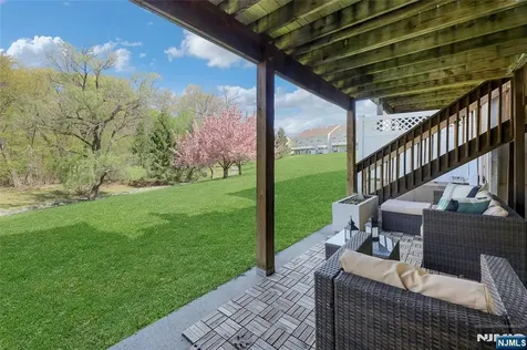 80 Magnolia Way North Haledon NJ 07508