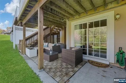 80 Magnolia Way North Haledon NJ 07508