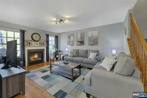 80 Magnolia Way North Haledon NJ 07508