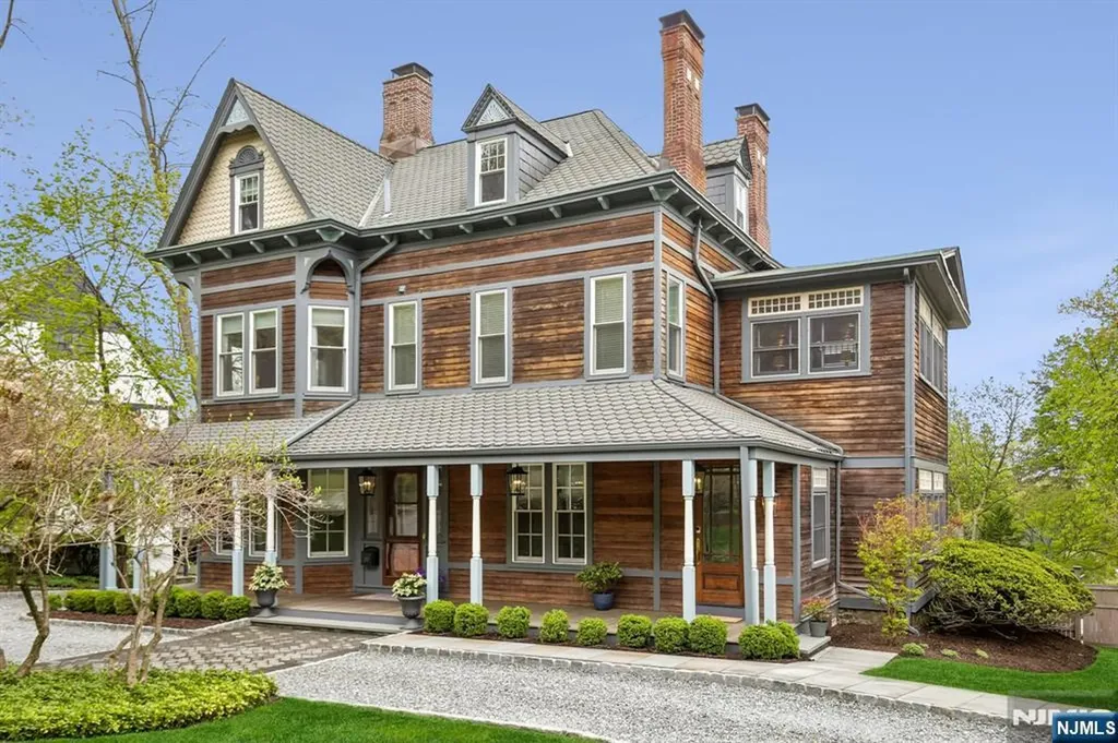 335 Upper Mountain Avenue Montclair NJ 07043