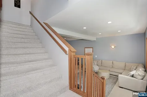 10 Hillside Road Ringwood NJ 07456