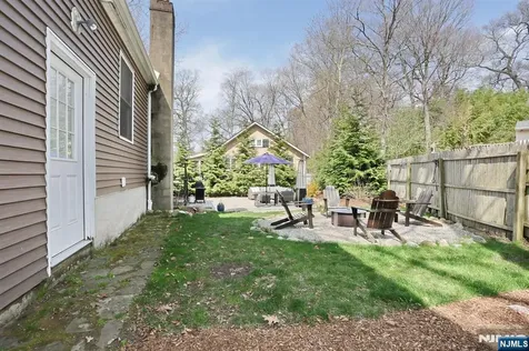 10 Hillside Road Ringwood NJ 07456